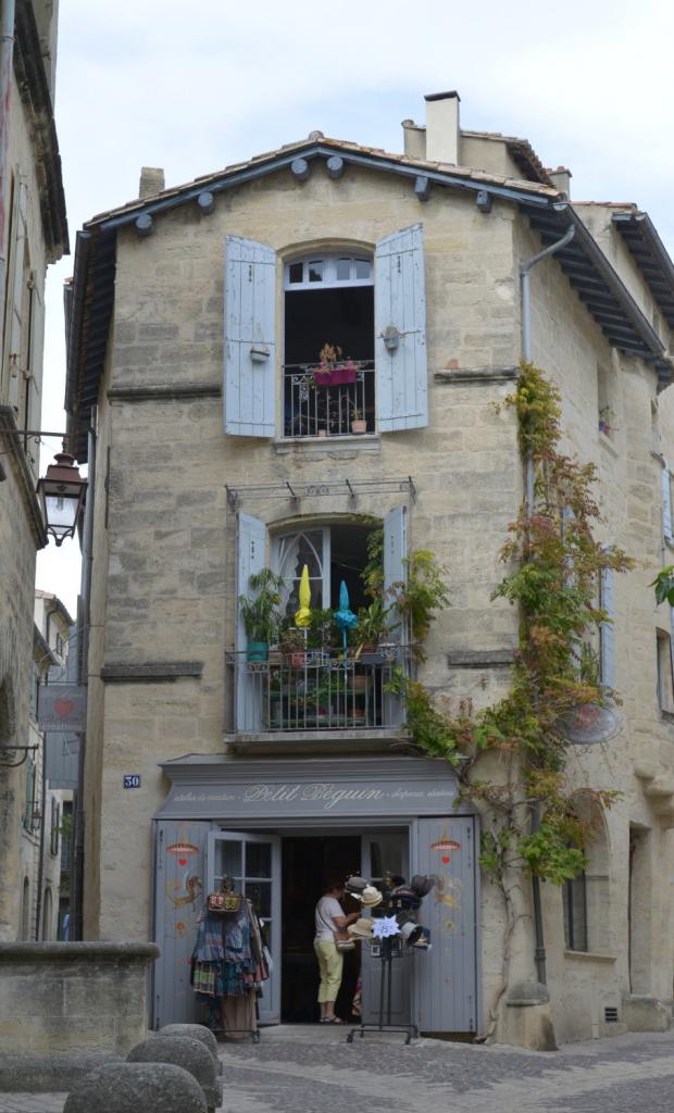 2017 D610 4 555 1 Uzès