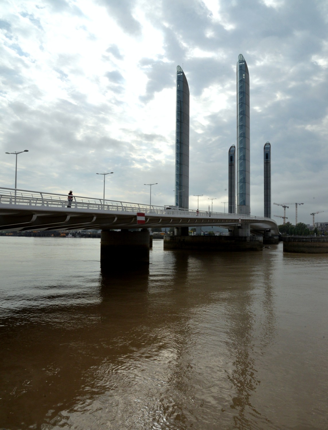 2020 d610 6 261 1 Bordeaux pont Chaban Delmas