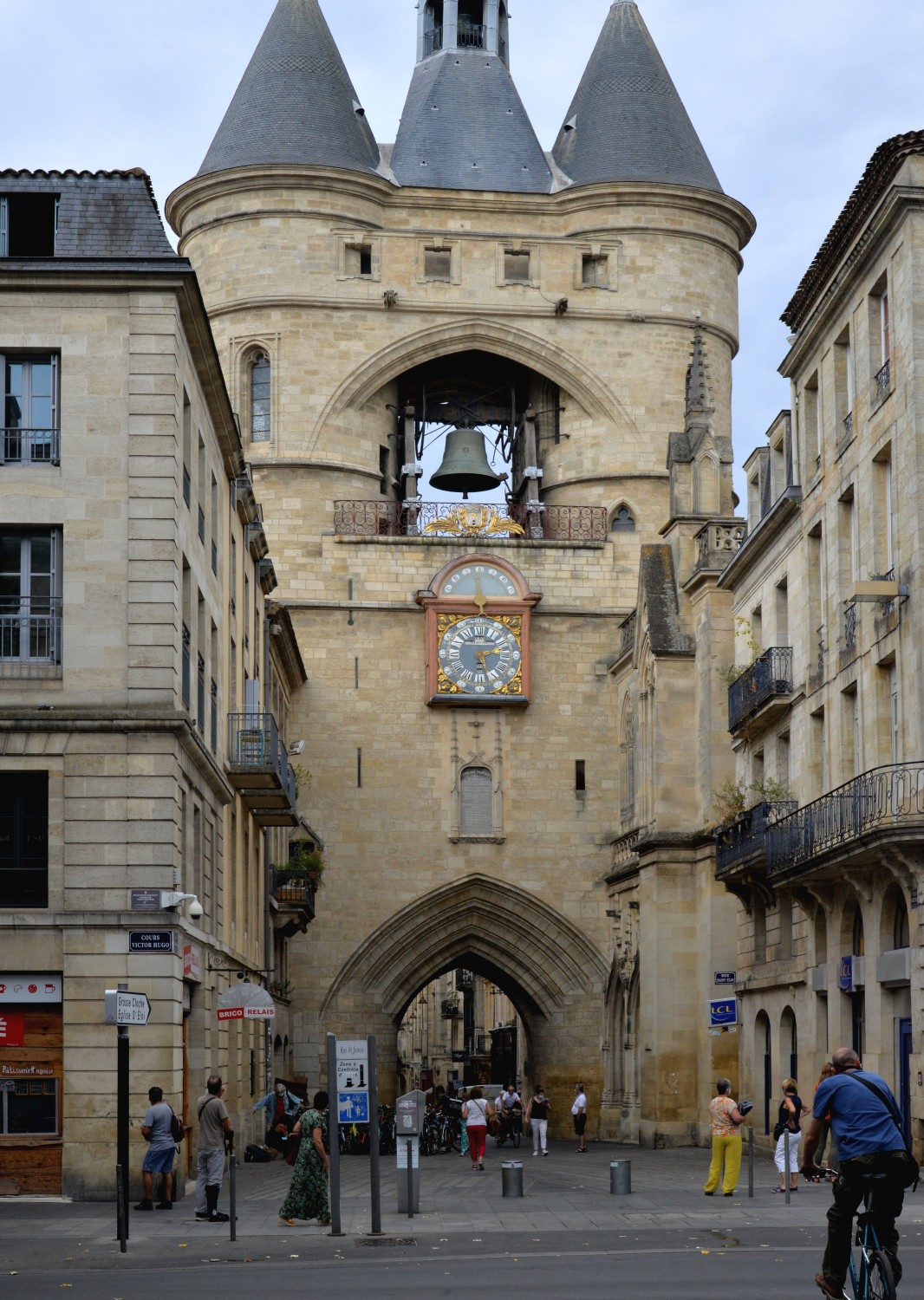 2020 d610 6 330 1 Bordeaux