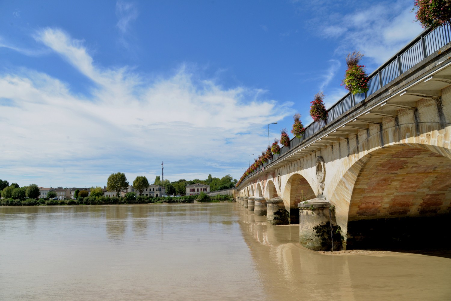 2020 d610 7 093 1 Sauveterre de Guyenne