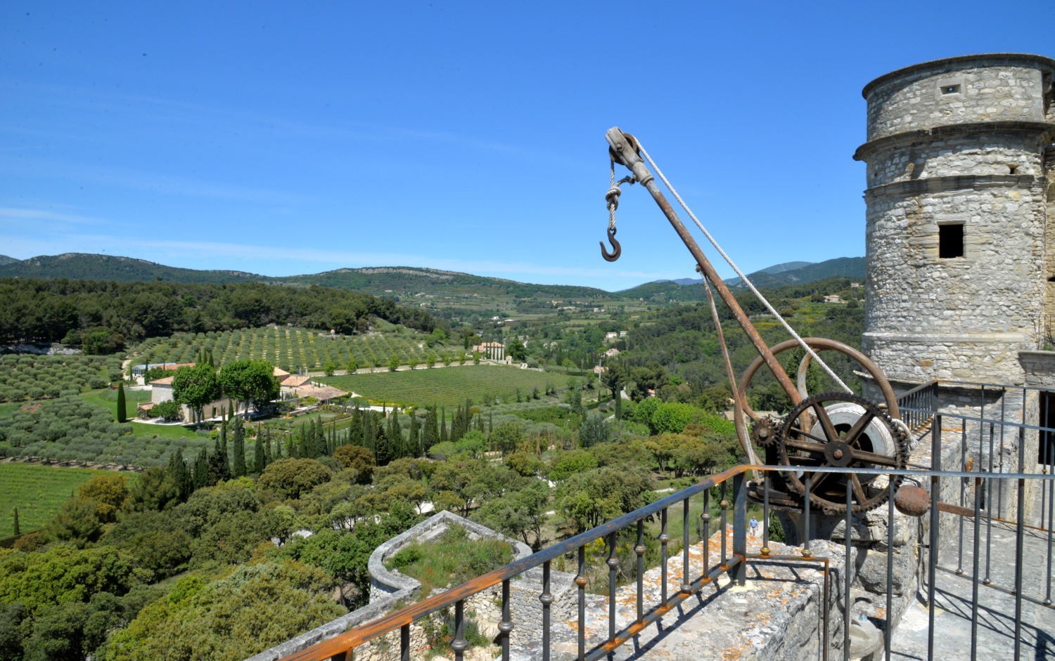 2021 d610 3 135 1 Le Barroux château 