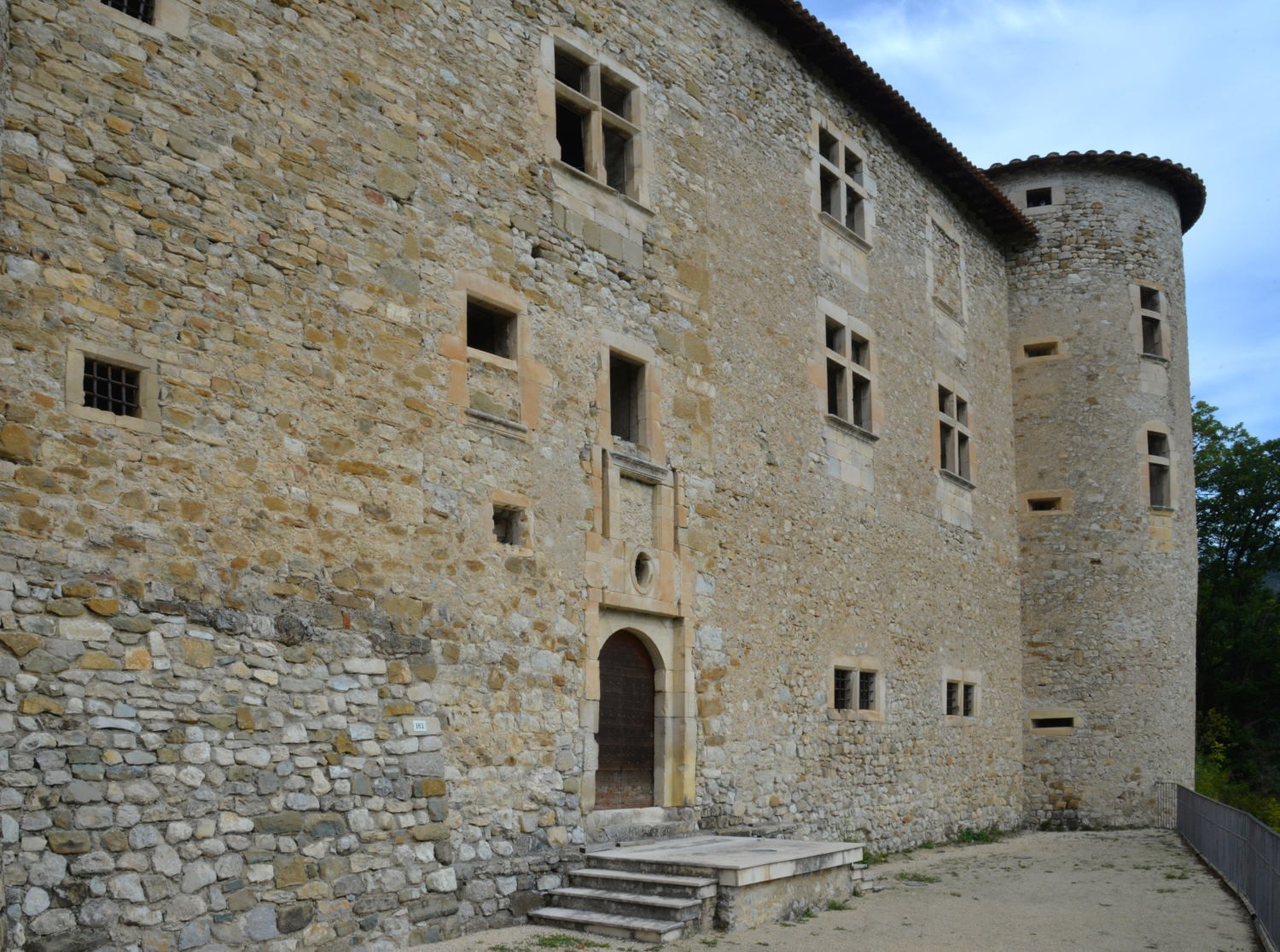 2021 d610 5 017 1 château de La Charce