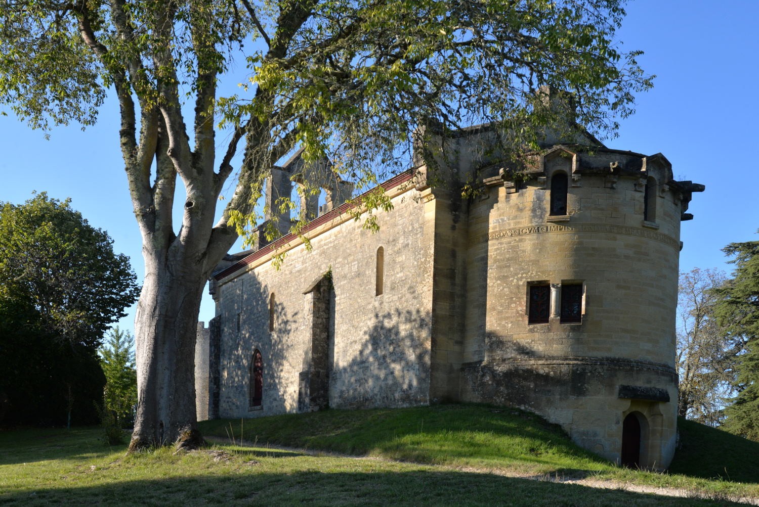 2021 d610 5 198 1 château de Roquetaillade