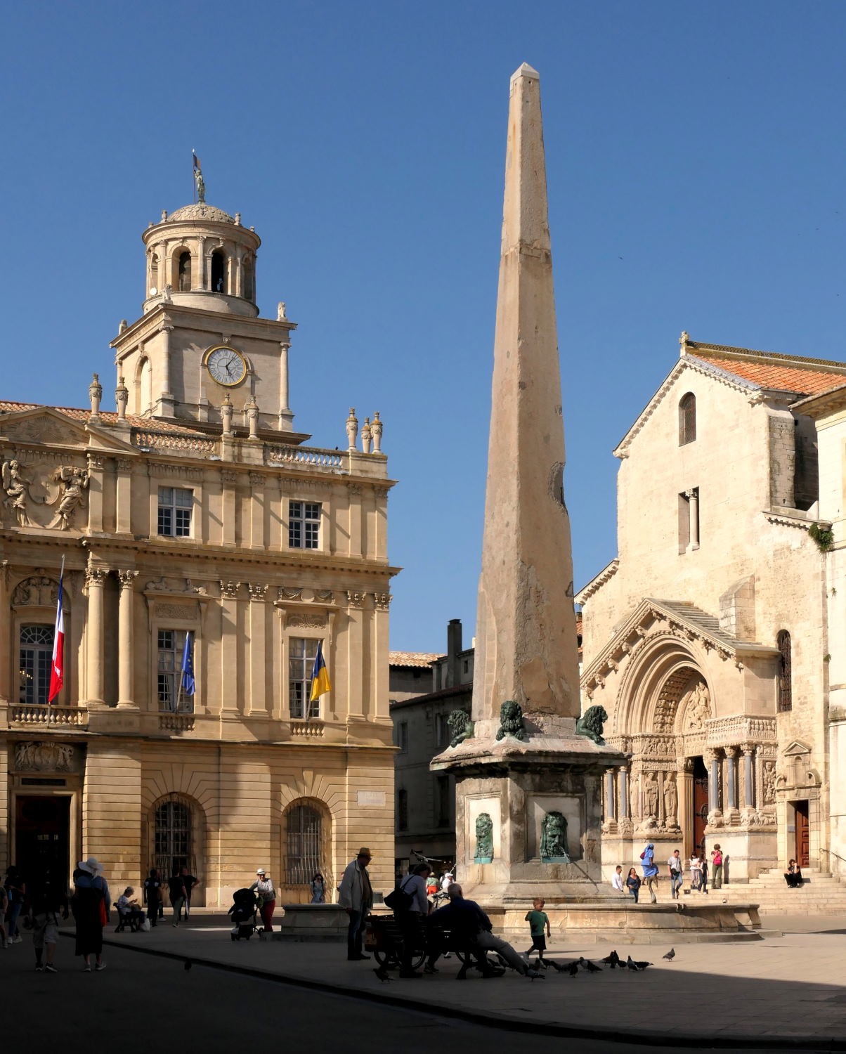 2022 vlux 2 076 1 Arles 2