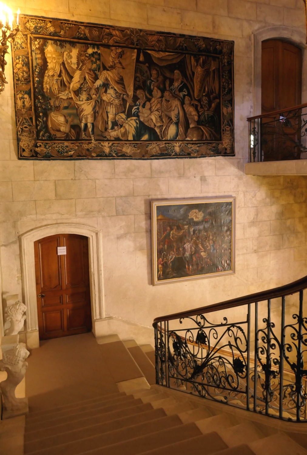 2022 vlux 3 115 1 château de Grignan 