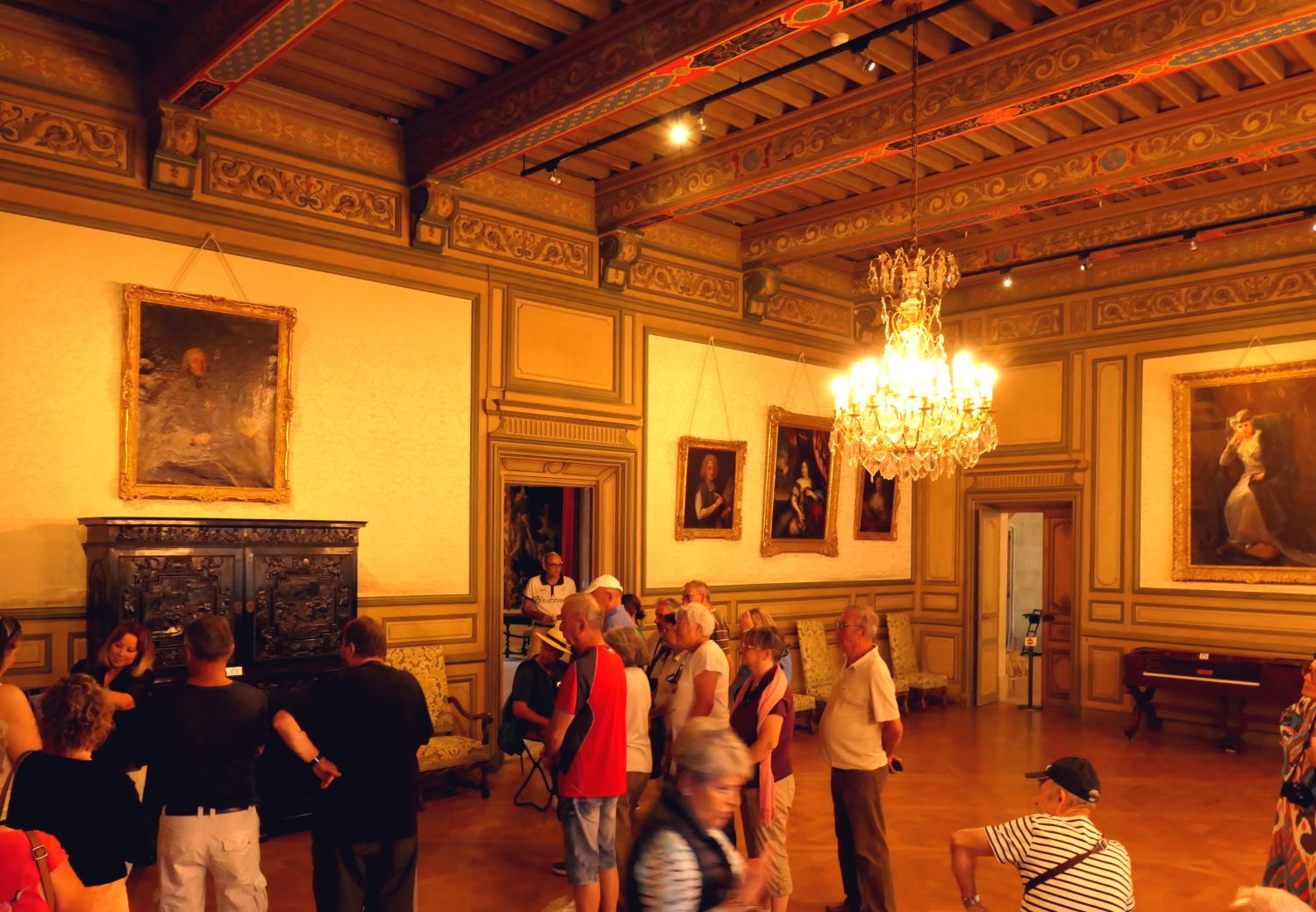 2022 vlux 3 130 1 château de Grignan 